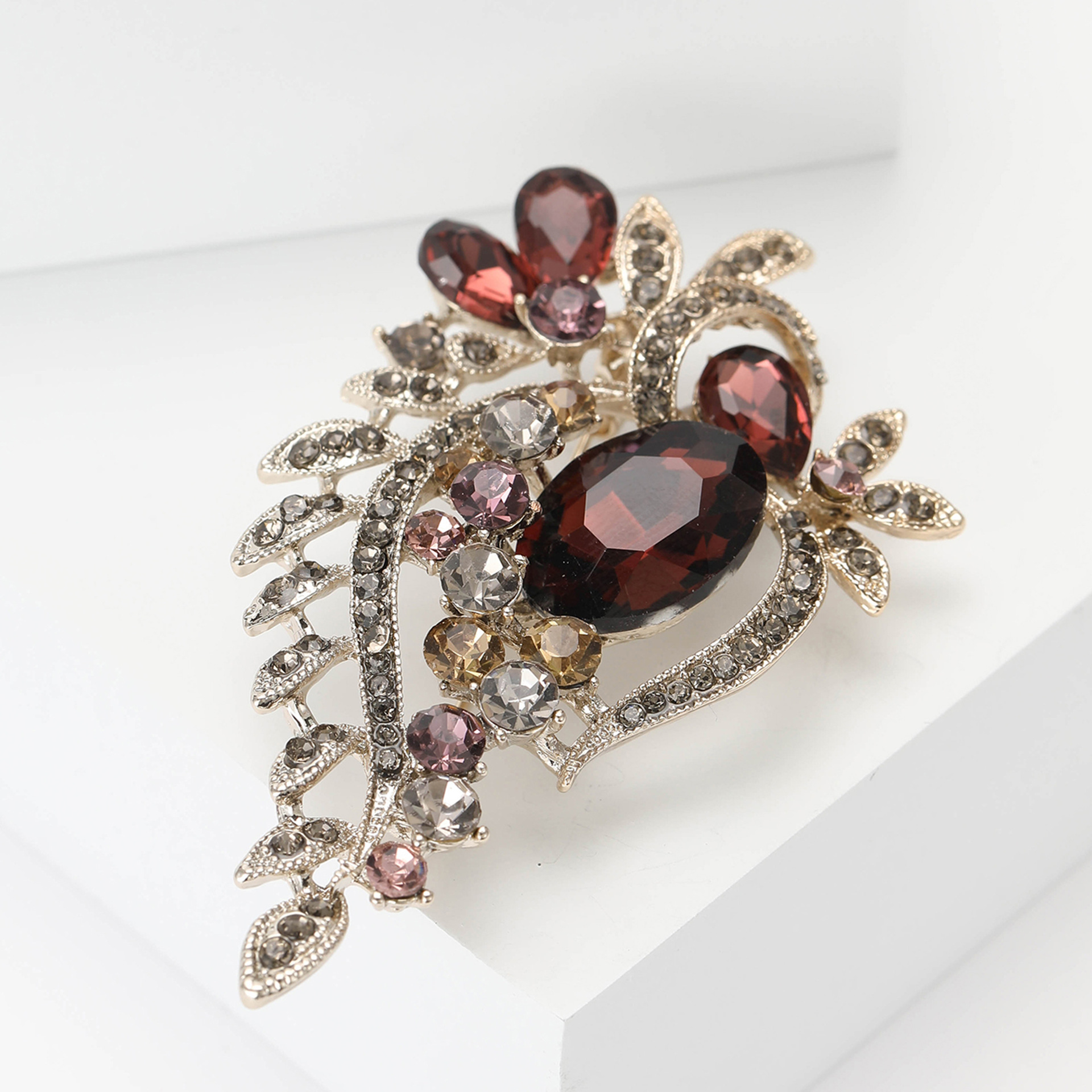 metal small glass fashionable brooch