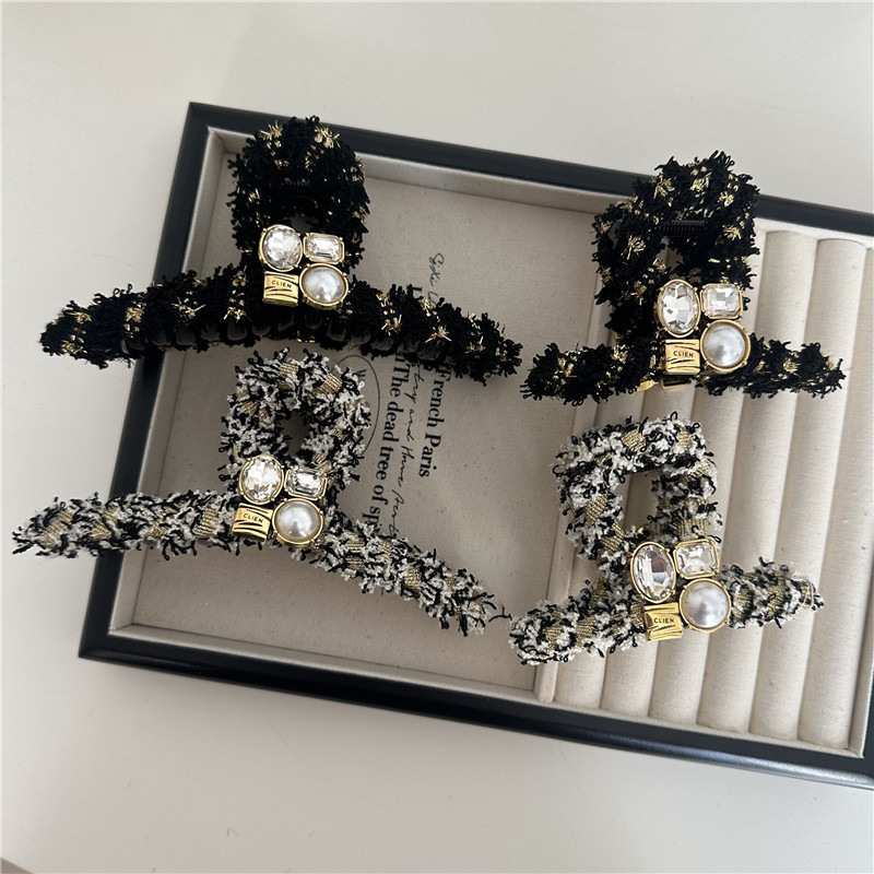 新款輕奢小香風毛呢巴洛克鑽抓夾女高級感半扎髮夾後腦勺鯊魚夾