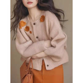 独特别致花朵刺绣减龄毛衣外套设计感单排扣针织开衫洋气长袖上衣
