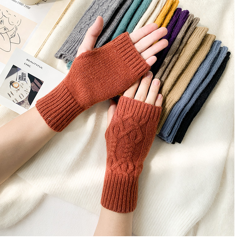 Unisex Sweet Simple Style Solid Color Gloves 1 Pair display picture 16