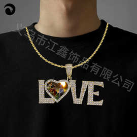 跨境新款LOVE爱心照片相框字母吊坠铜镶锆石重工嘻哈吊坠节日礼物