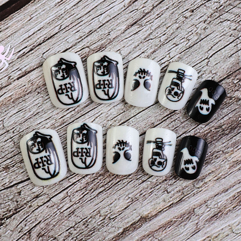 Use uñas al por mayor Halloween esmalte manicure fantasma blanco calavera de diamante ondulado manicure pieza de manicure productos terminados