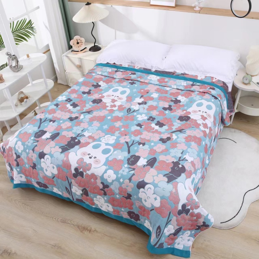A petal rabbit and blue throw blanket / 150*200CM