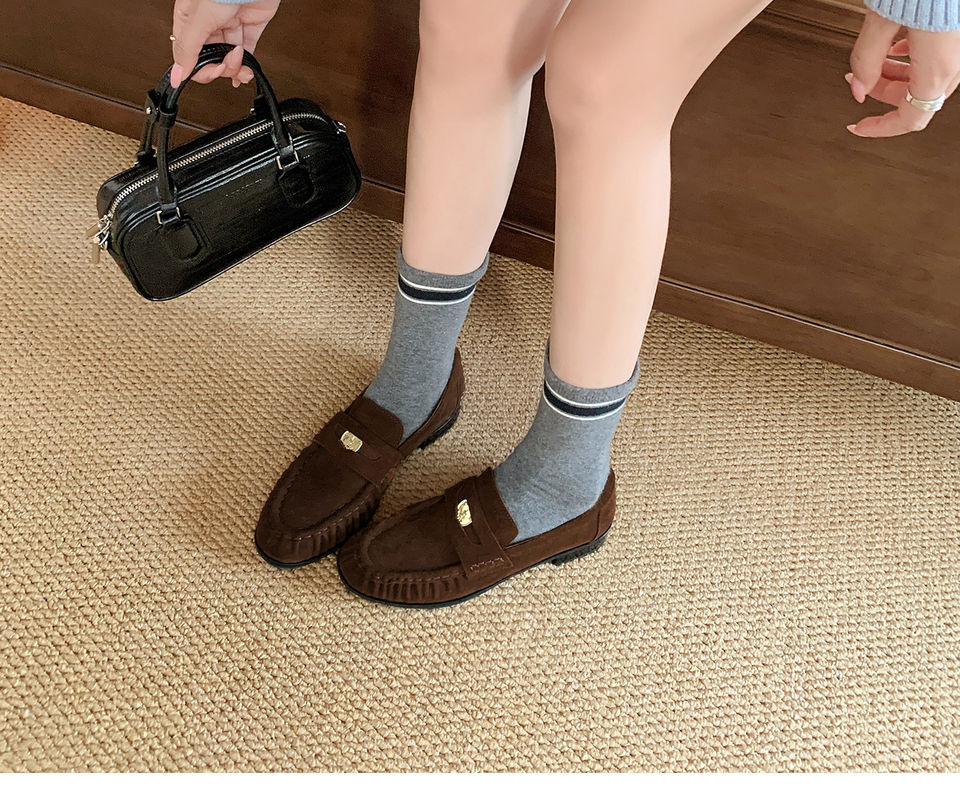 Giày lười nữ da bò nhăn nhúm phong cách retro, gót thô 6–8 cm, mũi tròn xỏ chân — Màu kaki, Màu nâu cà phê chi tiết 14