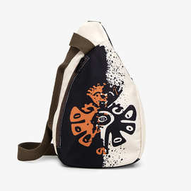 潮酷黑白拼色个性花纹骑行胸前包便携运动风女士百搭斜挎单肩包批