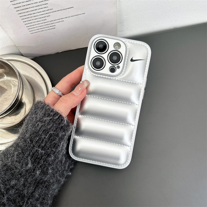 Chaqueta de plumón de gancho de la marca de moda para Apple 16Promax funda para teléfono móvil iPhone15 líquido 13/12/11 anti-caída