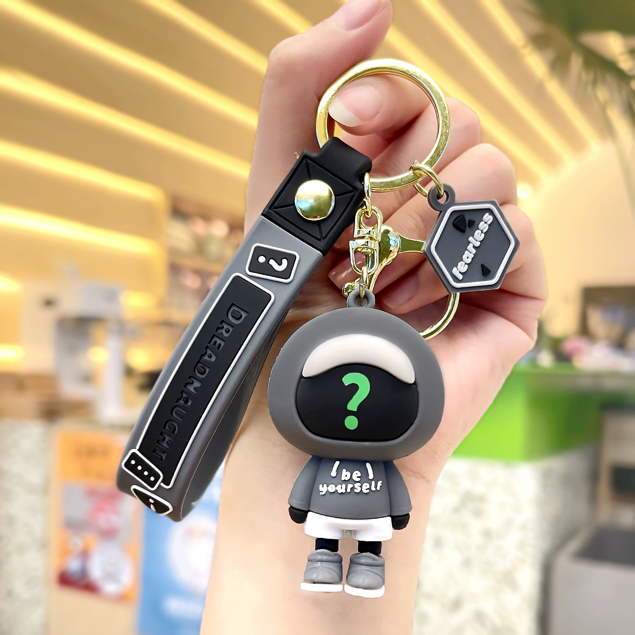 Venta directa de fábrica llavero colgante pequeño muñeca tridimensional llavero de coche mochila escolar colgante puesto al por mayor productos pequeños