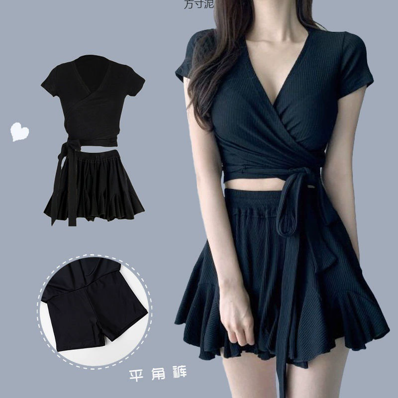 Split supporting swimwear, Korean style, western style