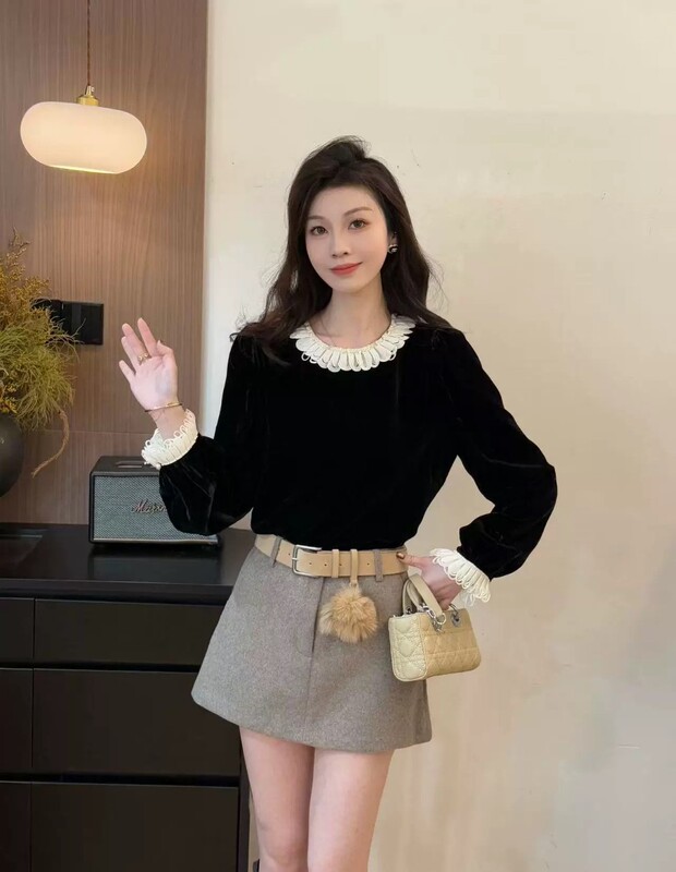 26 Early Spring Lace Shell Bead Chain Velvet Top with Contrast Color Design Fashionable Versatile Shirt 35