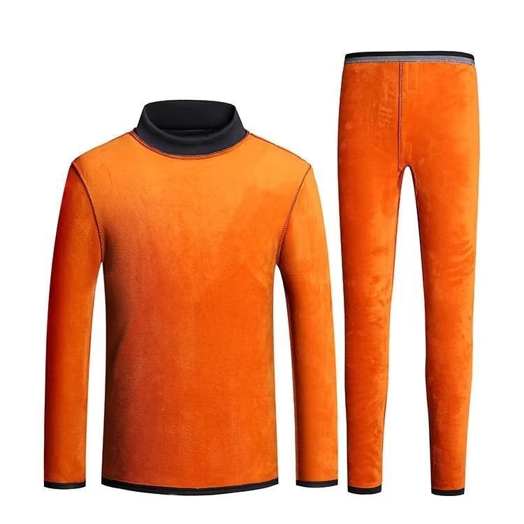 Golden velvet keep warm underwear with a round collar