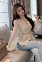 法式蕾丝衬衫绝美泡泡袖感上衣2025春季新款心机显瘦女装潮