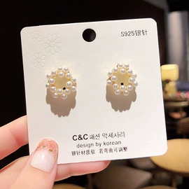 项链;耳钉;耳环
