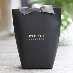 Black Gold-Stamped French "Merci" Minimalist Folding Gift Box in Stock, Small Unisex Gift - Without Ribbon, Minimalist Style