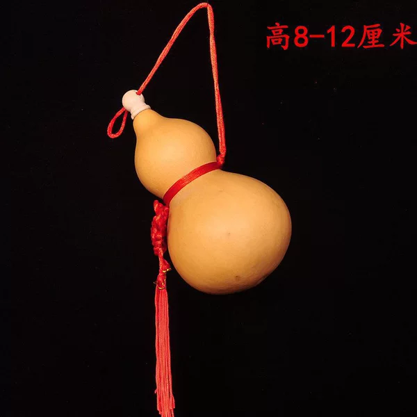8-12cm, good shape, wooden plug added to the opening, Chinese knot and hook included ✓