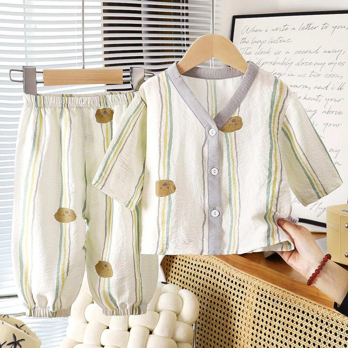 Traje de servicio a domicilio para niños verano nuevo pijamas para niños ropa de aire acondicionado para niñas ropa para niños de manga tres cuartos delgada para bebés