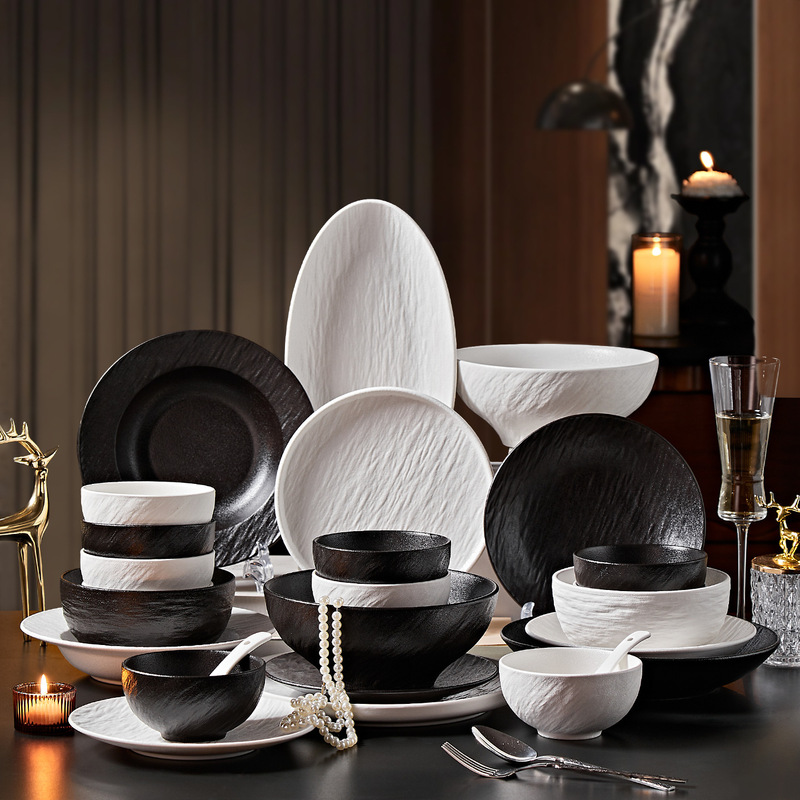 Simple and Stylish Black and White Ceramic Bowls for Home, Restaurant, and Hotel Use; Ceramic Tableware, Dinner Plates, and Bowl Sets; Housewarming Gift