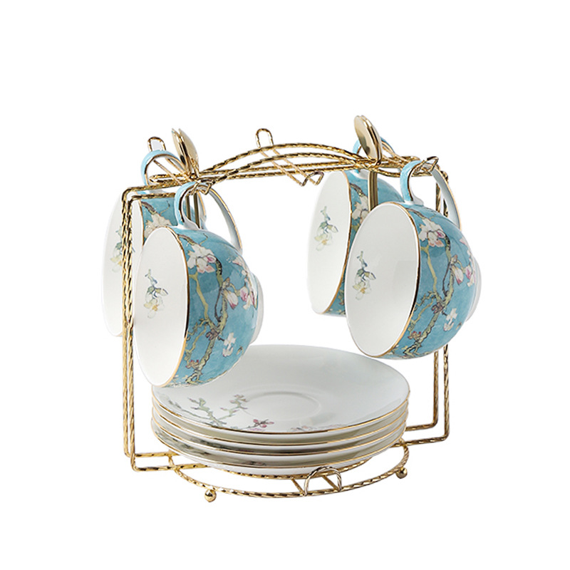 Luz de lujo traje de café combinación europea de alta gama de lujo hueso China taza de agua lujo británico tarde juego de té vajilla