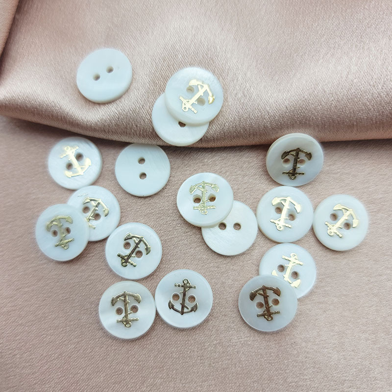 Factory High-grade Shell Buckle Two-eye Round White Shell Gold Sticker Sea Anchor Shell Buckle Women's Shirt Knitted Decorative Buckle