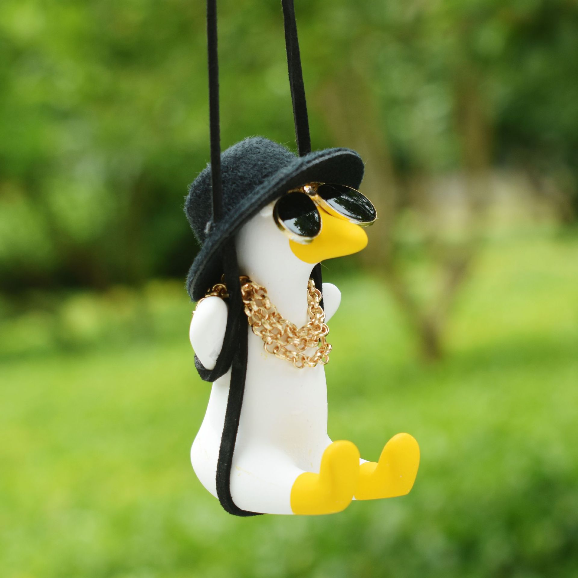 Cross-Border Car Hanging Ornaments Swing Duck Car Hanging Decoration Car Essential Supplies Car Interior Accessories