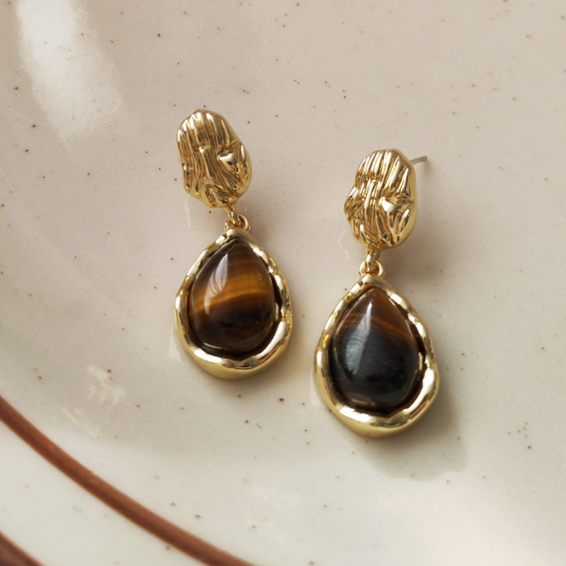 Fashionable elegant earrings drop-shaped