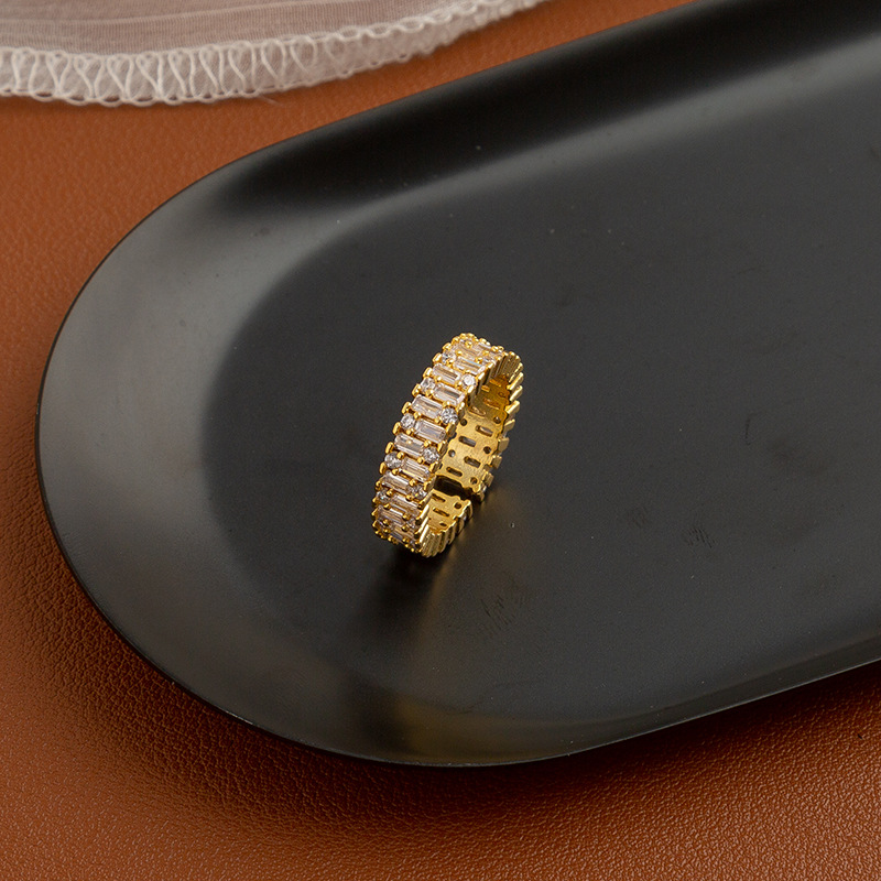 Golden ring with stone with zircon