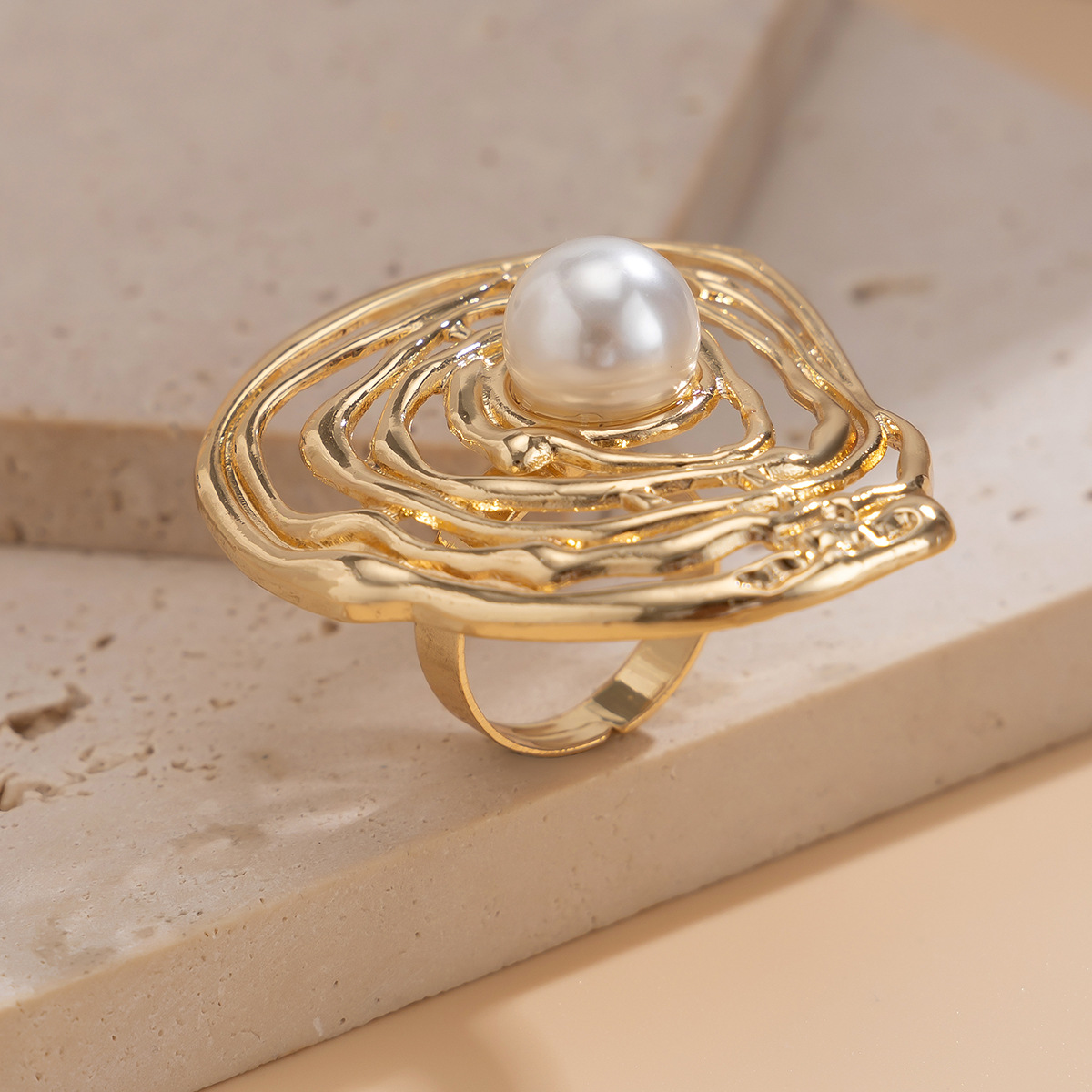 20g Weight Artificial Pearls Inlay Material Open Rings Classification 1 Piece Quantity Banquet, Travel, Selfie Occasion Alloy Material Leaf Pattern Women's Gender Plating Design Elegant, Lady, Simple Style Style Elegant Lady Simple Style Leaf Alloy Plating Imitation Pearl Women's Open Rings 2