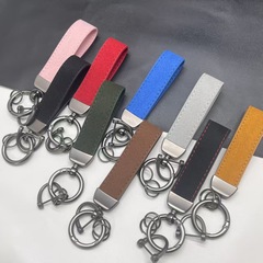 高級な毛皮をひっくり返した車のキーホルダーはロゴビジネス広告のプレゼントを印刷することができます。