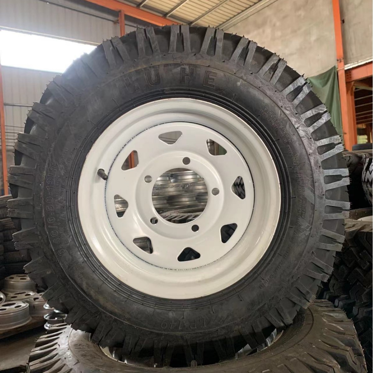 ��������ũ�ù�����̥ ��׼750-16��̥���׸�Ȧ����