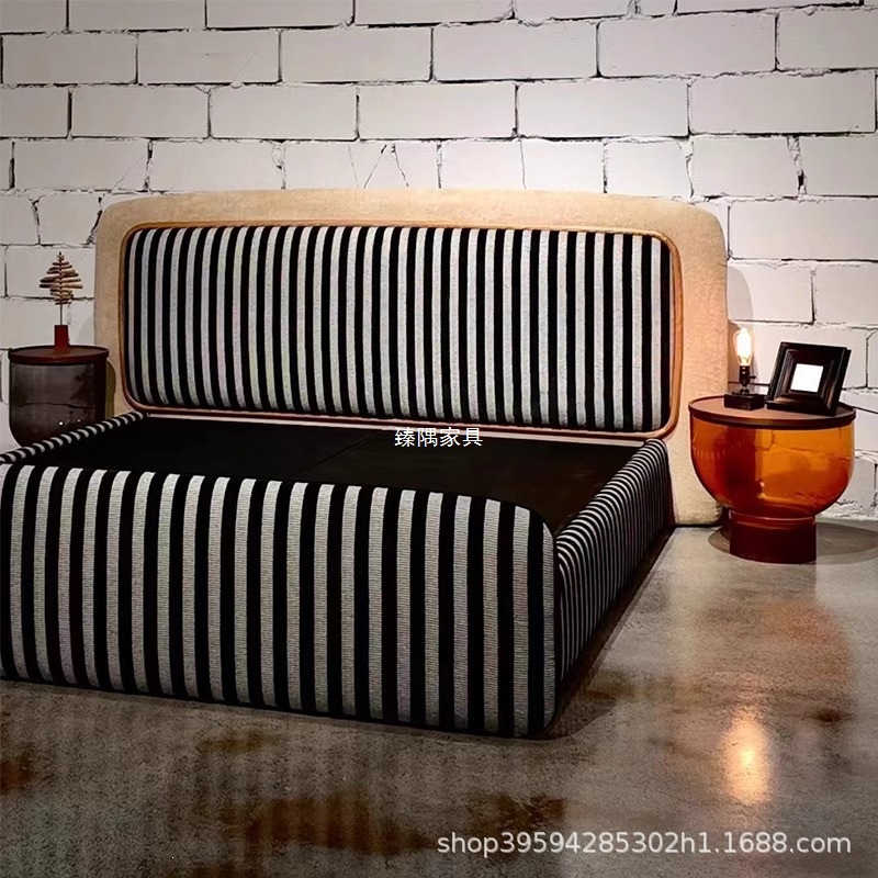 Marca italiana Fend Fendi mezclado de madera sólida villa cama de tela importada cama doble de alta gama