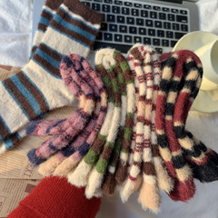 毛絨襪子女士中筒襪秋冬款拼色條紋加絨加厚保暖長筒仿水貂絨ins