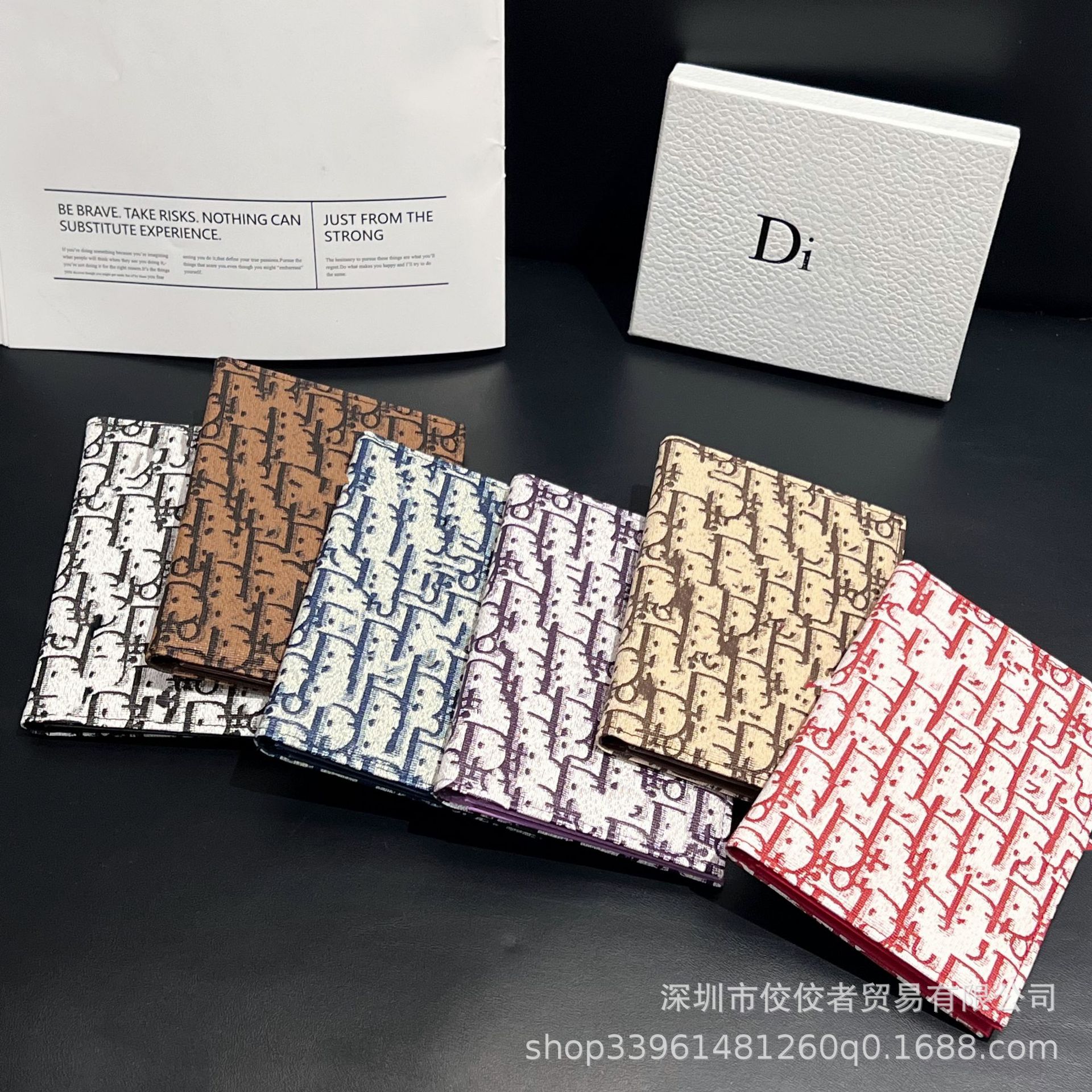 D家护照夹潮牌卡包卡套对折双面简约高级时尚皮质身份证银行卡新