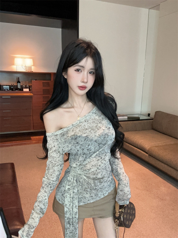 不规则斜肩长袖t恤女秋季辣妹一字肩绑带收腰上衣巨好看防晒罩衫|undefined