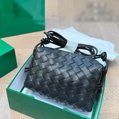 2025跨境新款牛皮包包女编织小方包休闲时尚百搭软皮单肩斜挎女包