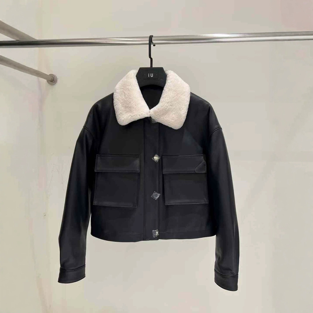 欧货真皮皮衣女2024冬新短款海宁绵羊皮羊羔毛领宽松复古鹅绒服女