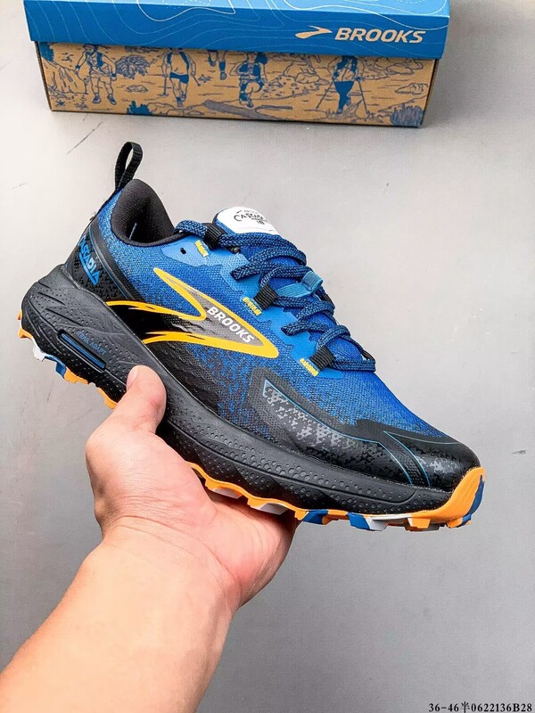 貿易クロスボーダー Brooks ブルックス Cascadia 18 新しいクッション性と通気性のあるクロスカントリー ランニング シューズ 36-46|undefined