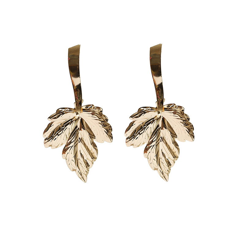 Fashion Maple Leaf Alloy Long Earrings Wholesale display picture 6