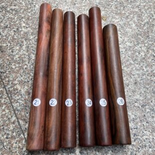 �ϓ��t��֦��ֺ�S̴ԭľ���ֱ������ԭľ�ϟoϞ�o��һ��һ��