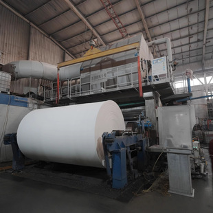 ���S��ԭ�����бP����ɫ��ԭ��ľ�{�����ü�ԭ����̴��S�S��ֱ�N