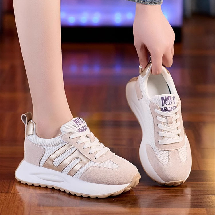 여성을 위한 새로운 두꺼운 밑창 아빠 신발 2025 봄 새로운 다용도 발을 보여주는 작은 육체 훈련 신발 야외 등산 스포츠 신발