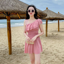 性感泳衣女韩版度假风单肩荷叶边小胸遮肚连体裙游泳沙滩海边温泉