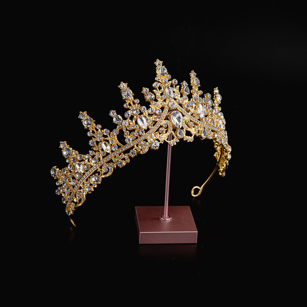 2024 verano explosivo material de aleación galvanizado estilo simple princesa corona de cumpleaños corona de boda corona de novia