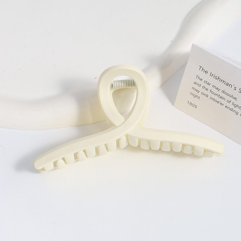 Amazon Venta caliente Frosted clip grande geométrica trasera horquilla elegante temperamento tiburón clip de alto grado tocado