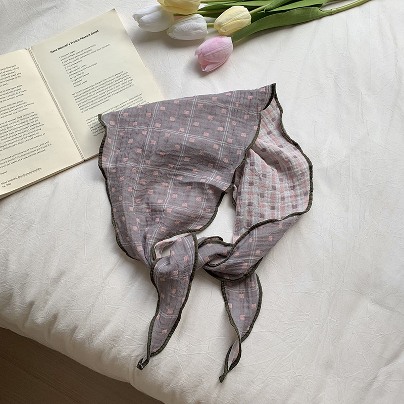 Pañuelo estilo pastoral femenino primavera y verano estilo arte japonés a cuadros bufanda triangular decoración de doble cara bufanda de seda pañuelo para el cabello