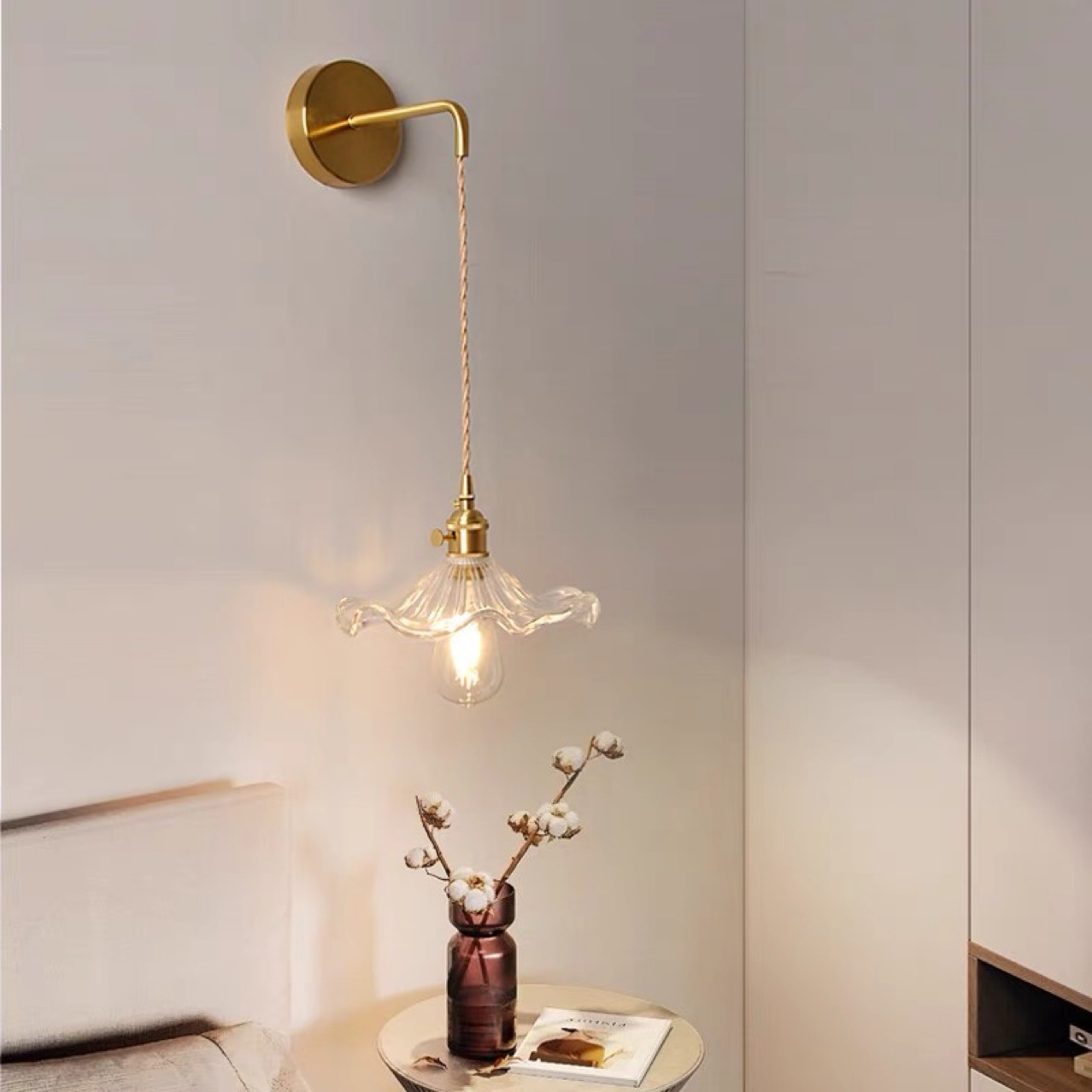 Lámpara de pared de vidrio de latón japonés retro moderna nórdica lámpara de pared de cabezal de cama simple baño espejo lámpara delantera