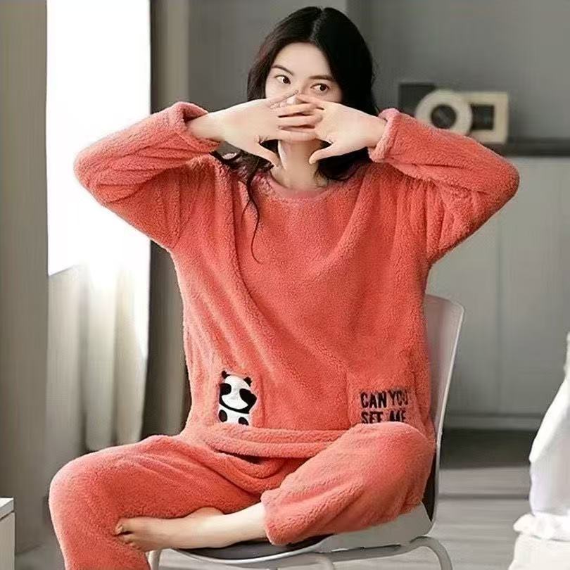 Franela al por mayor transfronteriza pijamas de invierno de mujeres con camisa de coral más gruesa chaqueta dulce y cálida ropa de casa