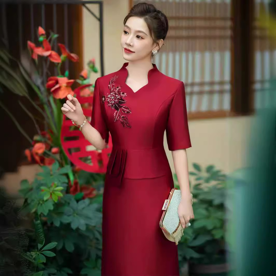 高端红色喜婆婆旗袍2024新款中式改良喜妈妈婚宴装连衣裙气质礼服