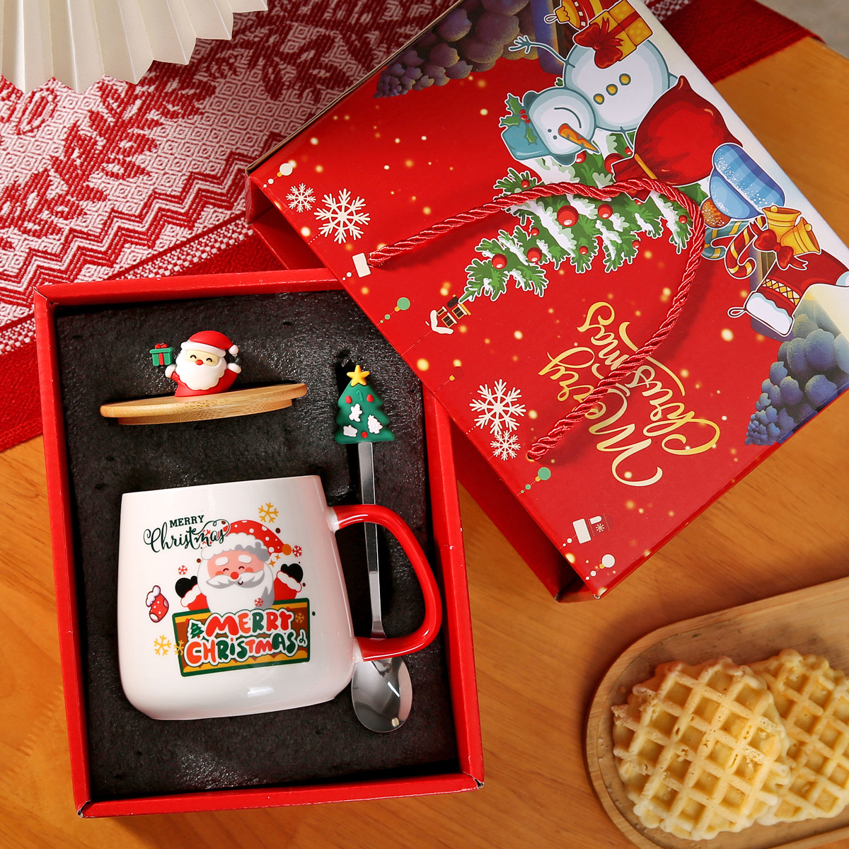 Taza de Navidad transfronteriza temperatura constante taza cálida de 55 grados Taza de cerámica con logotipo impreso Regalo de recuerdo de Santa