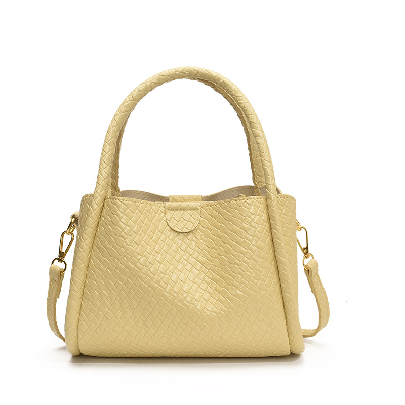 Bolso de moda coreano 2025 verano nuevo bolso femenino casual tejido bolso de hombro neto el mismo estilo bolso de mensajero marea