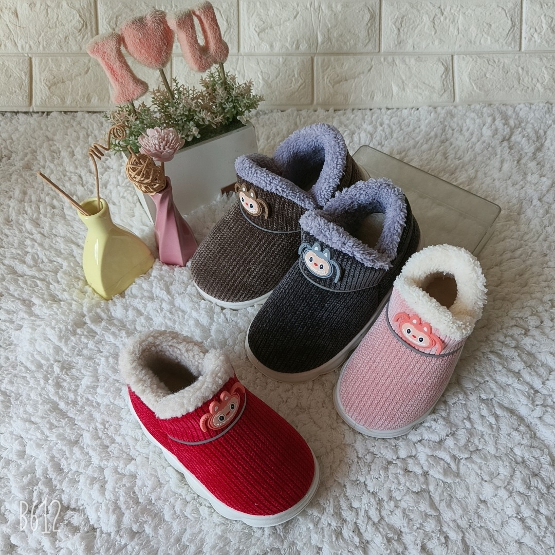 儿童大童中童男女冬季厚底防滑室内家居加绒保暖可爱包跟棉鞋