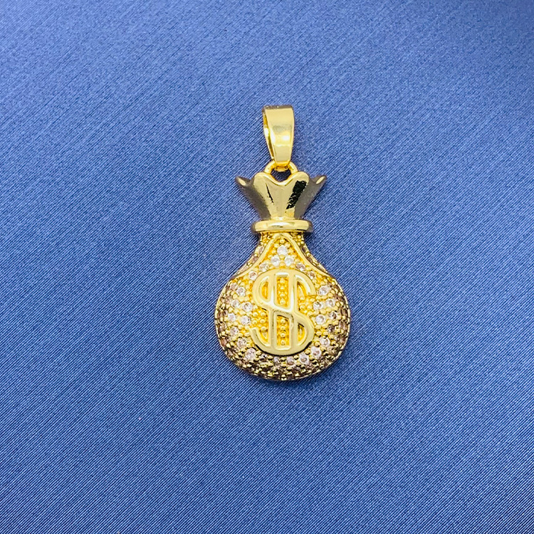 百種類のペンダントは心のままにファッションの経典を配合します。カップルの美しいペンダントは親友のアクセサリーを送ります。